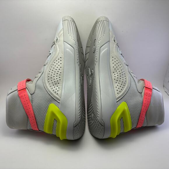 NWOT PUMA “Sky Modern” OSG Basketball Shoes Men’s Size 11 main image 6